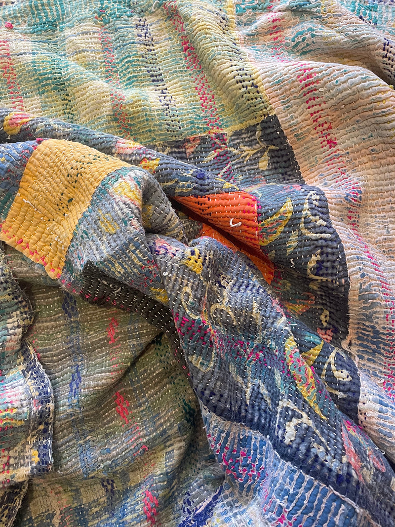 VINTAGE KANTHA BLANKET - MEIKA