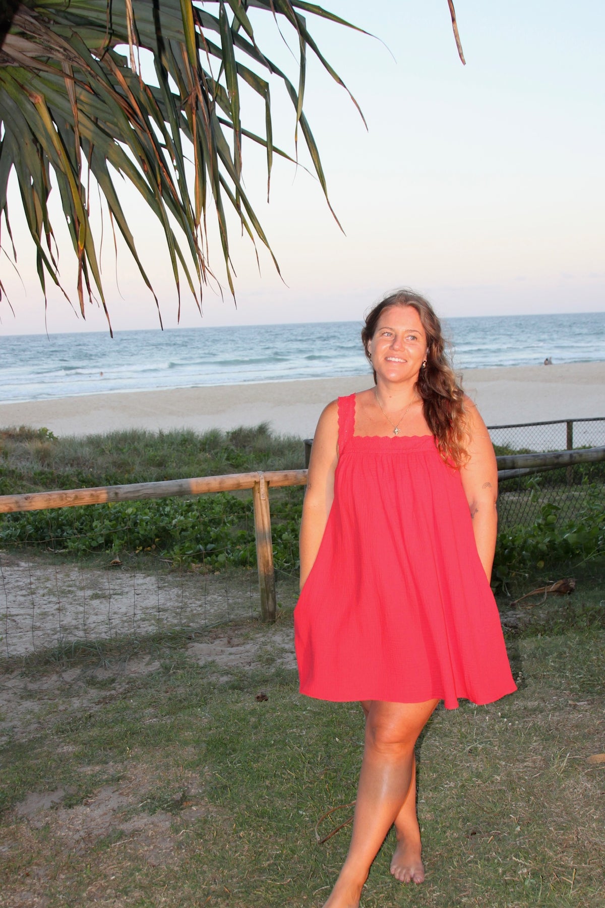 LADIES JUNO LACE NECK MINI DRESS - RED