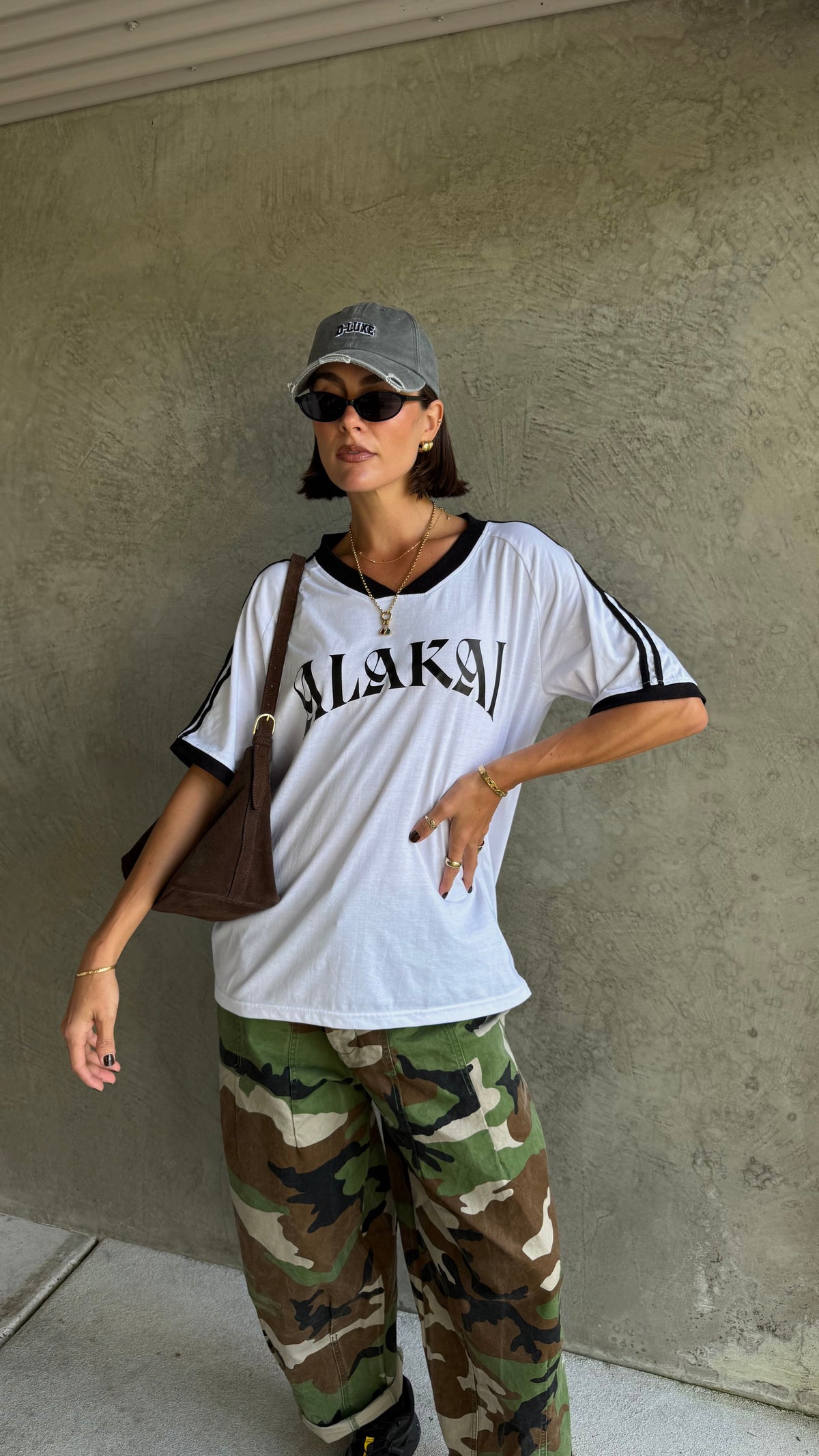 THE ALAKAI V-NECK T-SHIRT