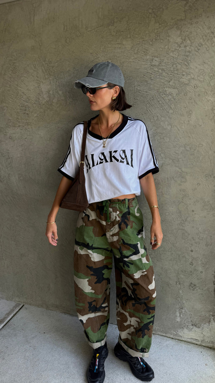 THE ALAKAI V-NECK T-SHIRT