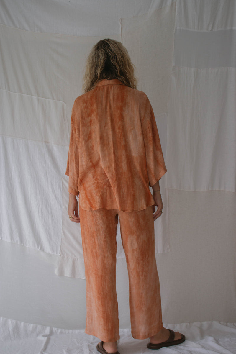 LADIES MOLLY TIE DYE SHIRT - BURNT ORANGE