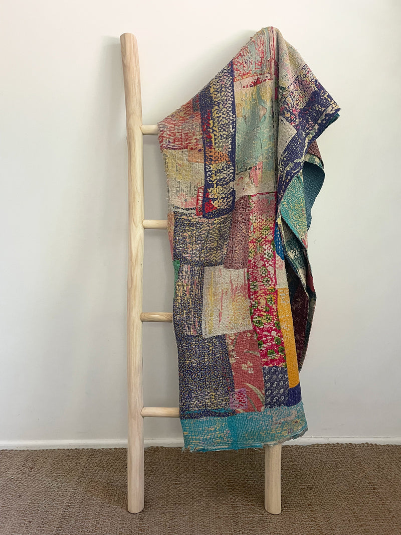 VINTAGE KANTHA BLANKET - KYRO